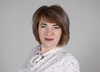 Воспитывать граждан страны