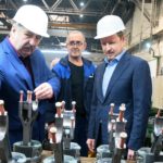 Губернатор Алтайского края посетил уникальный завод, изготавливающий двигатели для военной техники