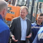 Виктор Томенко проверил завод, где делают алтайский асфальт