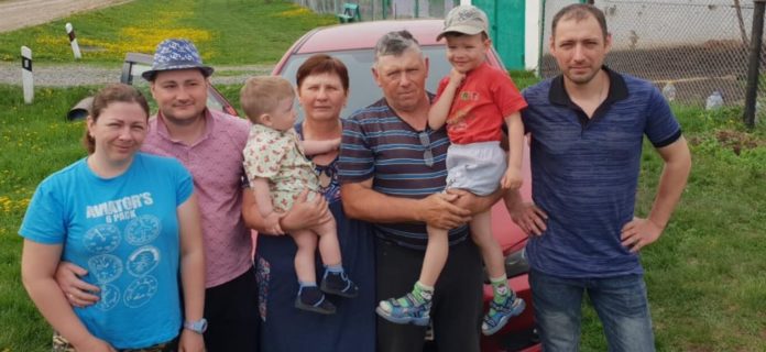 Дружная семья