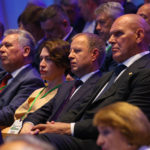 Карелин приехал на Форум сторонников, чтобы поддержать Томенко