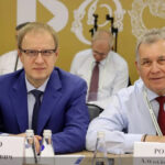 Губернатор Алтайского края Виктор Томенко принял участие в обсуждении Стратегии развития Сибири до 2035 года