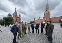 Генерал Шаманов вручил Благодарственные письма алтайским «барсам» — добровольцам СВО