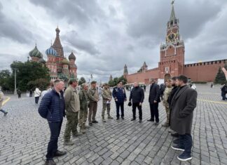 Генерал Шаманов вручил Благодарственные письма алтайским «барсам» — добровольцам СВО
